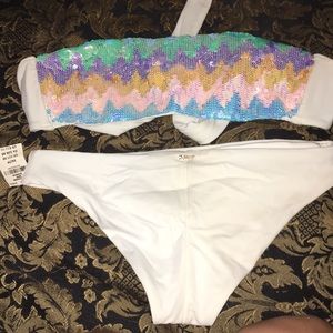 Victoria’s Secret bikini
